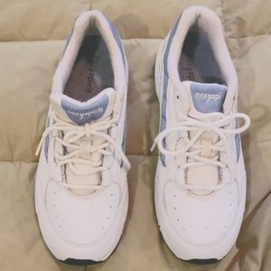 Easy Spirit Walking Shoes Women's Size 8N-Worn Once; see photos